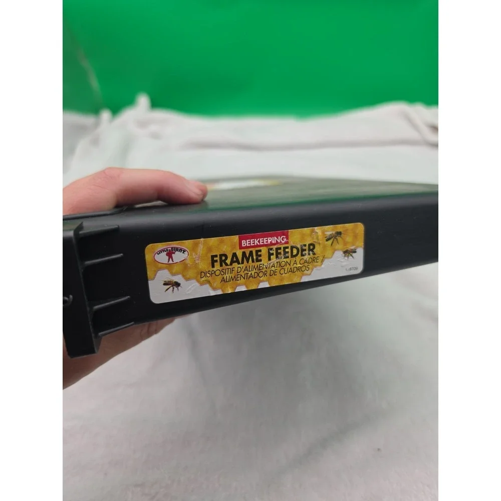 Little Giant Beehive‎ Frame Feeder